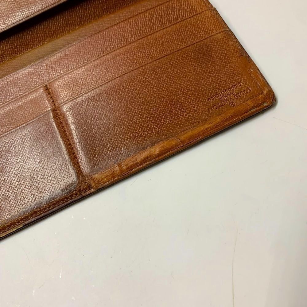Louis Vuitton Monogram Long Checkbook Wallet - Picture 4 of 10